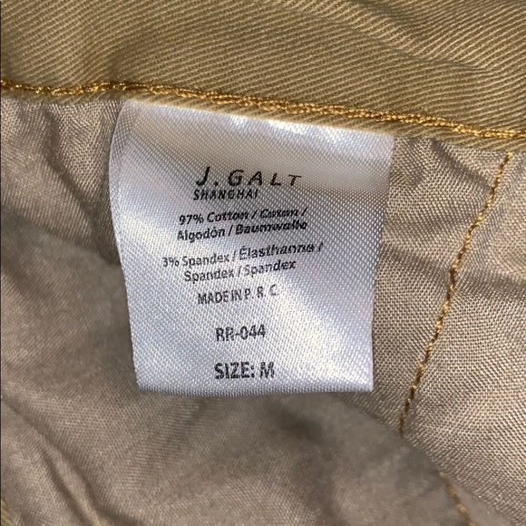 Brandy Melville Brown Rolled Shorts - Picture 3 of 4